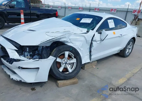 2021 Ford Mustang z USA, uszkodzony, nr VIN 1FA6P8TH3M5153895